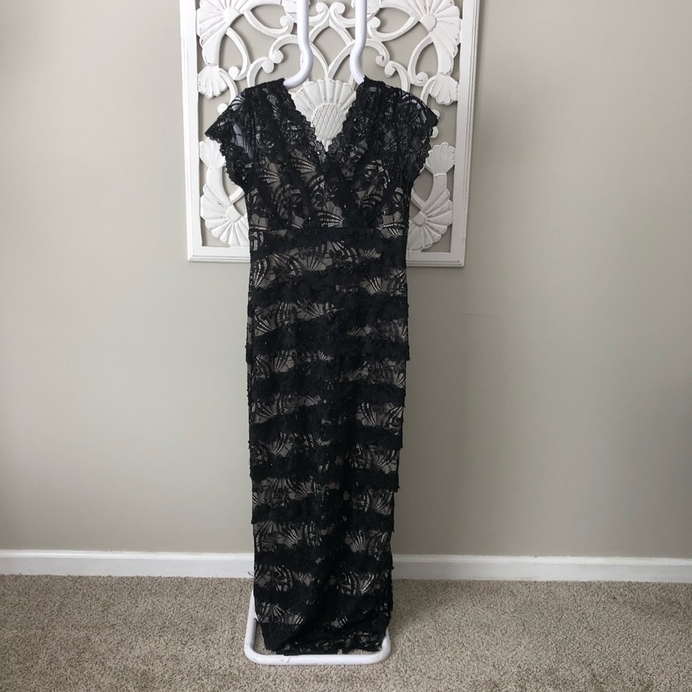 Gina Bacconi black lacy dress. Size 12. Beautiful!